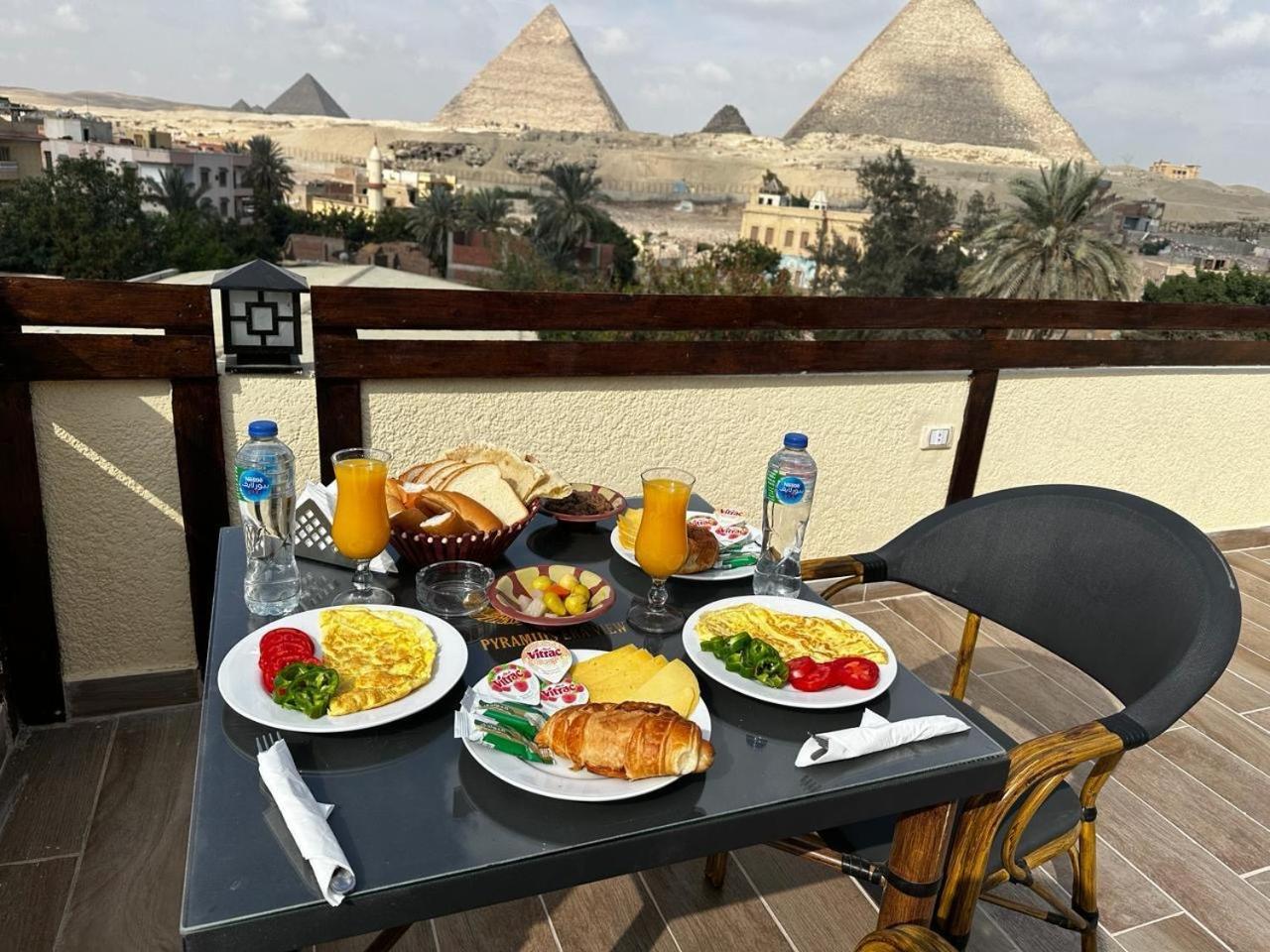 Pyramids Era View Hotell Kafret el-Gabal Exteriör bild