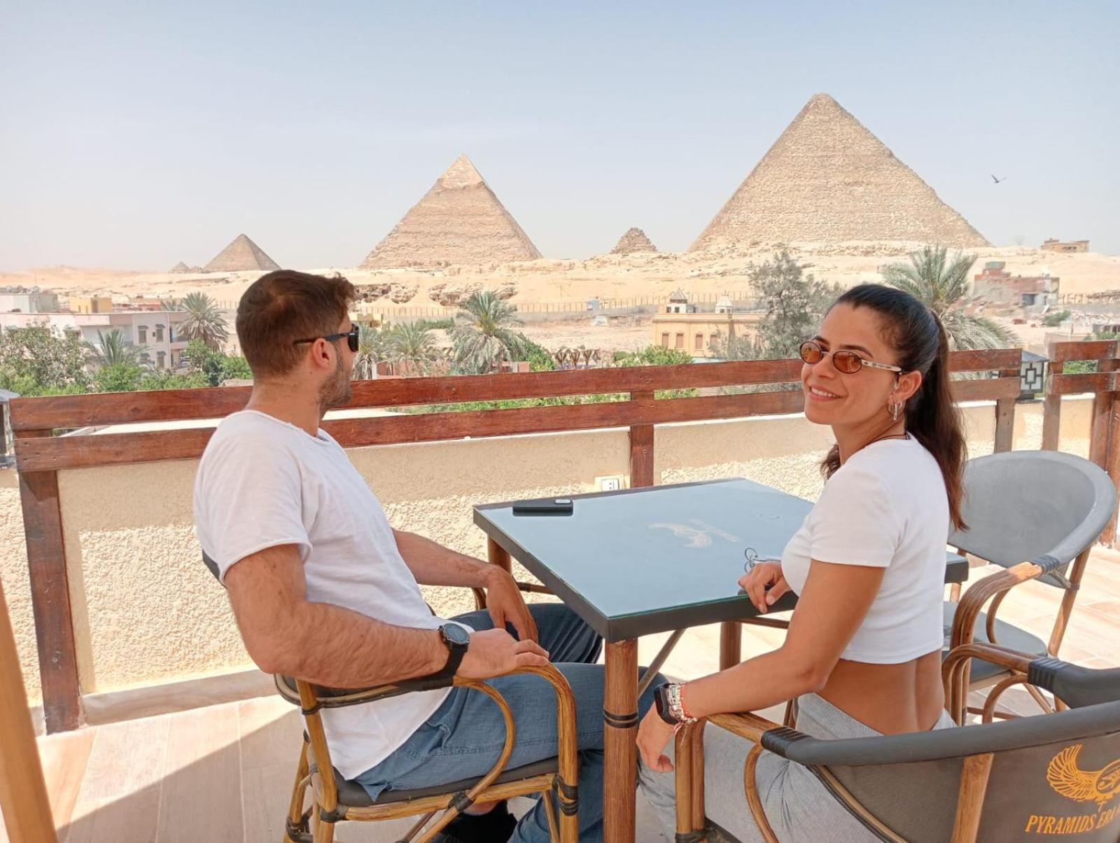 Pyramids Era View Hotell Kafret el-Gabal Exteriör bild